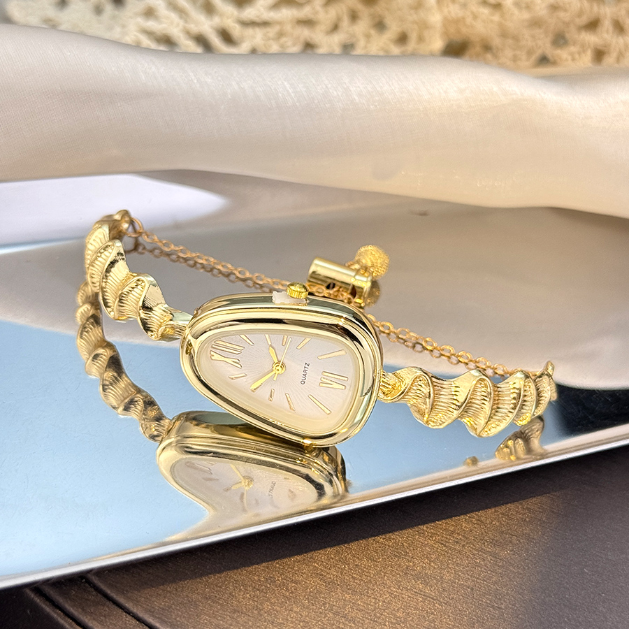 Zarif Yılan Şeklinde Bayanlar  - Luxury Watch Collection incelemesi ve fiyatı