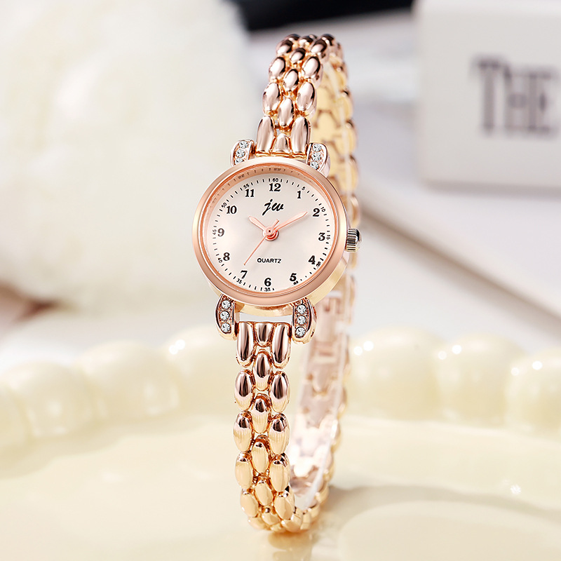 Moda Kadın Bilezik Saatler Lük - Luxury Watch Arabic incelemesi ve fiyatı