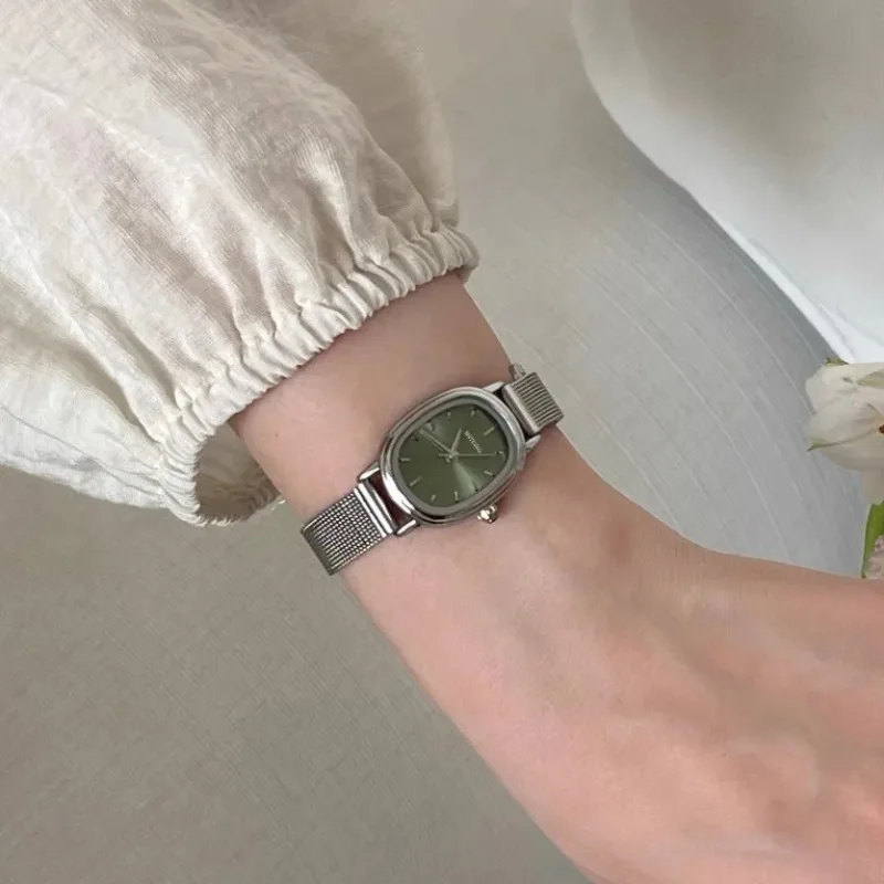 Küçük Oval Kadran Yeşil Izle B - Ladies Luxury Watch incelemesi ve fiyatı