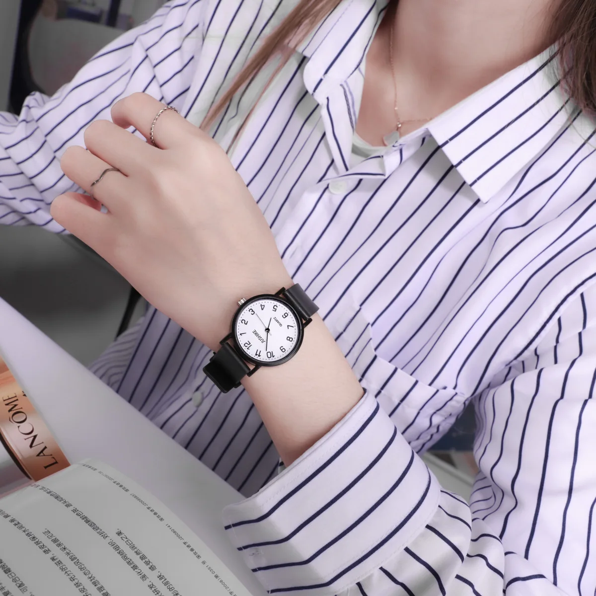 Basit Siyah İzle Kuvars Saatle - Luxury Watch Straps incelemesi ve fiyatı